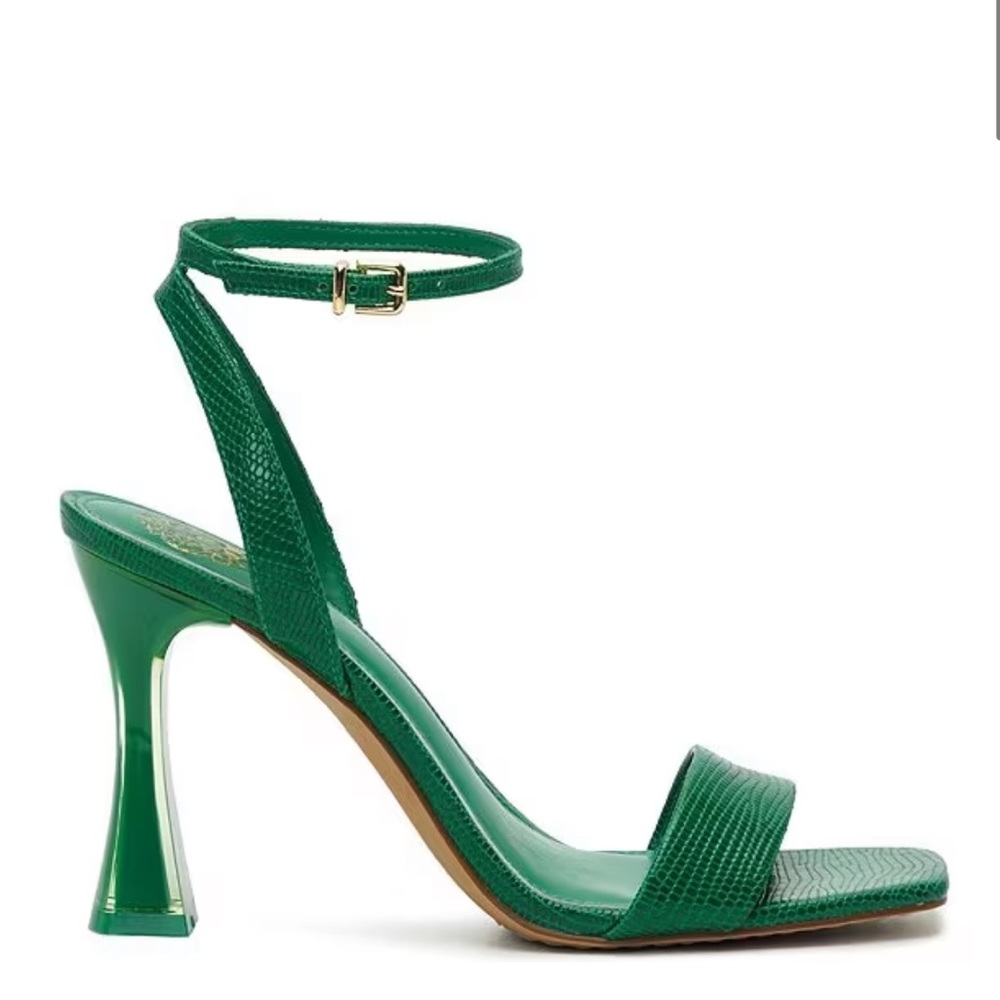 Vince Camuto heels NWT